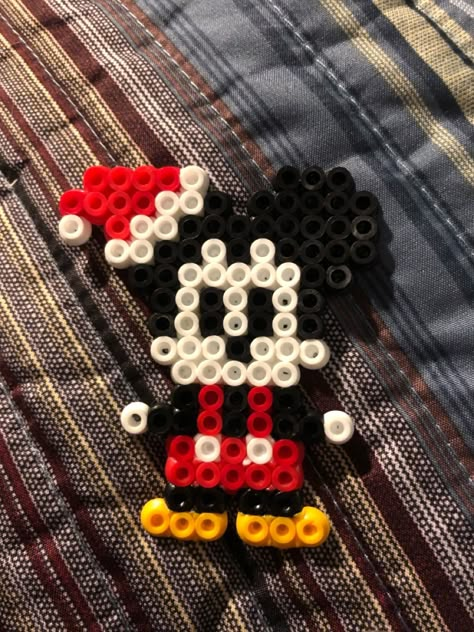 Cute Christmas Perler Bead Ideas, Santa Perler Bead Pattern, Perler Bead Art Christmas, Small Christmas Perler Bead Patterns, Reindeer Perler Beads, Hamma Beads Ideas Christmas, Birthday Perler Bead Patterns, Mickey Perler Beads, Pyssla Christmas Ideas