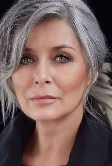 Silver Haired Beauties, Gorgeous Gray Hair, Grey Hair Inspiration, Beautiful Gray Hair, Going Grey, Long Gray Hair, Going Gray, Ageless Beauty, Aging Gracefully