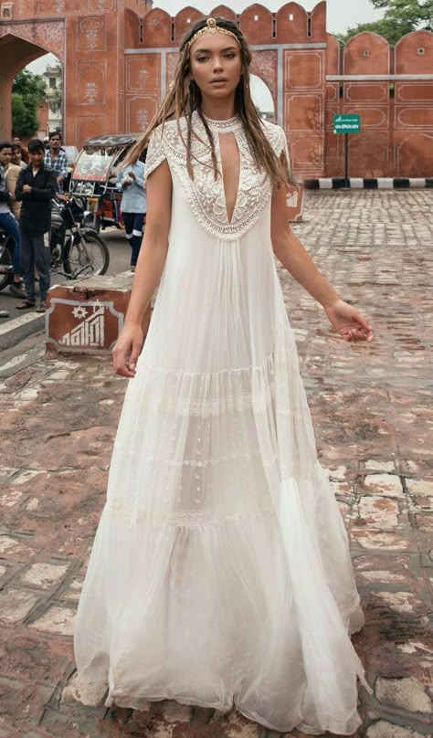 Lior Charchy, Nontraditional Wedding Dress, Wedding Dresses 2018, Boho Chic Dress, Bohemian Wedding Dress, Bohemian Wedding Dresses, Vestidos Vintage, Wedding Dresses Romantic, Perfect Wedding Dress