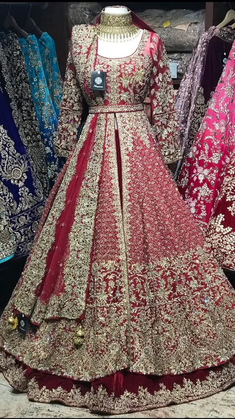 Custom order one of these gorgeous lachas in any size and color combination! Entirely handcrafted by the finest artisans in India! Perfect of a nikah or walima ceremony! Manish Malhotra Lehenga, Red Bridal Dress, Latest Bridal Lehenga, Asian Bridal Dresses, Bridal Lehenga Collection, Latest Bridal Dresses, Bridal Dresses Pakistan, Designer Bridal Lehenga, Bridal Lehenga Red