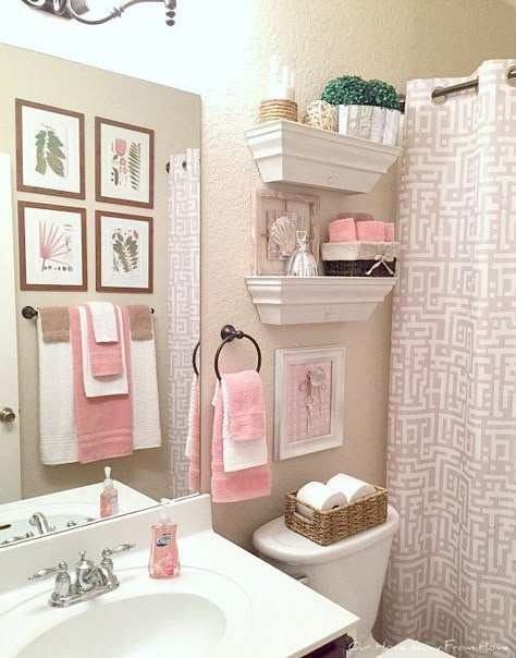 Girl Bathroom Decor, Girly Bathroom, Pink Bathroom Decor, First Apartment Decorating, Restroom Decor, Bathroom Decor Apartment, Bathroom Decor Ideas Colors, Month Of May, Apartment Bathroom