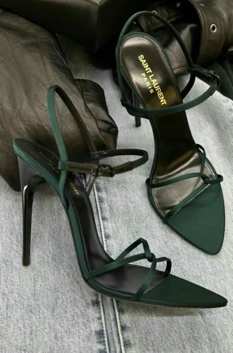 Heels Green, Hak Tinggi, Pretty Heels, Dr Shoes, Shoes Heels Classy, Cute Shoes Heels, Fashion Shoes Heels, Classy Shoes, Heels Classy