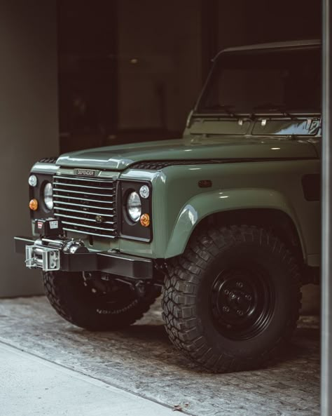 Land Rover Defender Truck, Restored Land Rover Defender, Land Rover Classic Defender 90, Green Defender 90, Land Rover Defender Classic, Vintage Defender Land Rovers, Old Defender Land Rover, Land Rover Defender Vintage, Vintage Land Rover Defender