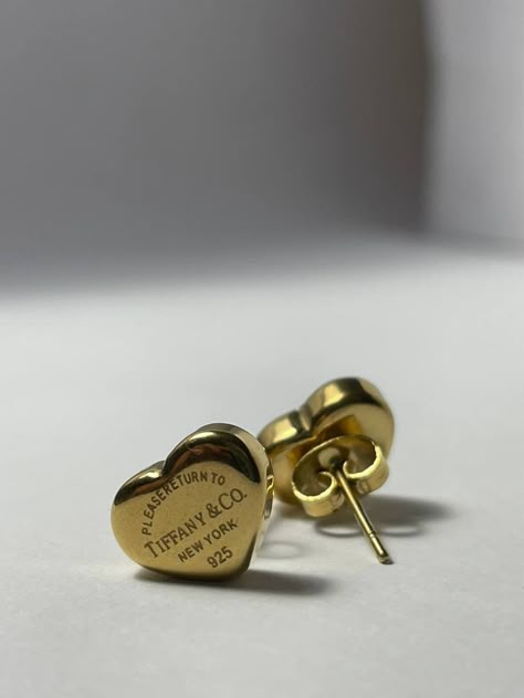 Tiffany And Co Gold Earrings, Gold Tiffany Earrings, Tiffany Heart Earrings, Gold Tiffany Jewelry, Tiffany Jewelry Gold, Tiffany Gold Jewelry, Tiffany And Co Jewelry Gold, Tiffany Earrings Gold, Earrings Aesthetic Stud