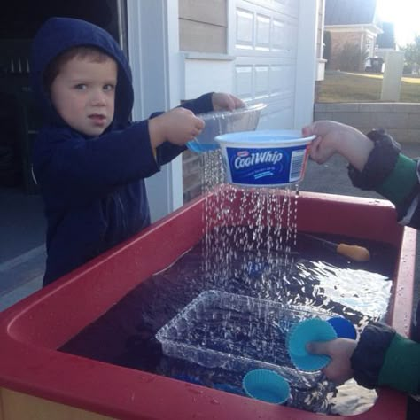 Spring Weather Activities Preschool, Rain Sensory Bin, Spring Weather Activities, Waterplay Ideas, Water Theme Preschool, Weather Activities Preschool, Weather Activities For Kids, Weather Lessons, Senses Preschool