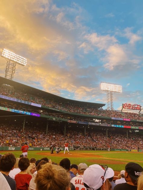 American Teenager, Red Sox Game, American Honey, Stl Cardinals, Baseball Stadium, Lust For Life, Dream Lifestyle, Spring Vibes, American Dream