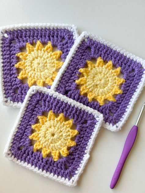 This Tangled-inspired Sun Granny Square is sure to brighten your day! Designed for all levels of crocheters, even beginners can enjoy this pattern!  This product is a digital crochet pattern ONLY. After purchase, pattern will be delivered through Etsy and via email. Please feel free to message with any comments, questions, or concerns! Sun Granny Square, Crochet Granny Square Pattern, Granny Square Crochet Patterns Free, Granny Square Pattern, Confection Au Crochet, Crochet Blanket Designs, Crochet Design Pattern, Crochet Simple, Crochet Granny Square