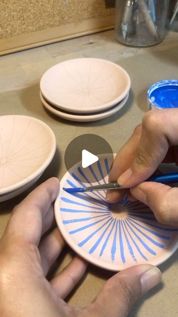 𝙏𝙝𝙚 𝘾𝙚𝙧𝙖𝙢𝙞𝙘 𝙎𝙘𝙝𝙤𝙤𝙡 on Instagram: "How to glaze a dish ❤️ ••• Follow @milkmadestudio for more!" Painting Ideas On Ceramic Plate, How To Paint Glazed Ceramic Pots, Cool Glazing Techniques Ceramic Art, Glazed Plates Ceramic Art, Glazing Ceramics Ideas, Under Glaze Ceramics, Paint On Ceramic Plate Diy, Ceramic Paint Techniques, Easy Pottery Glaze Ideas