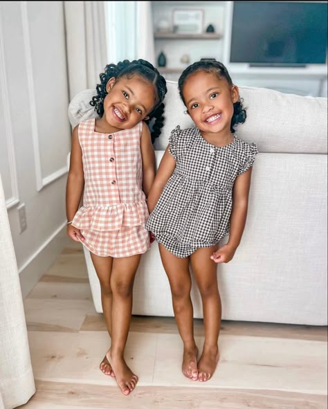 Twin Baby Girls Black, Mixed Twins, Black Twin Babies, Twin Aesthetic, Two Sets Of Twins, Mixed Children, Toddler Twins, Twin Daughters, Twin Girl