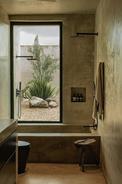 Villa ITO - Dwell Mexico Photography, Open Showers, Mexico Design, Concrete Bathroom, Archi Design, Biophilic Design, Brutalist Architecture, Old Door, Bath Room