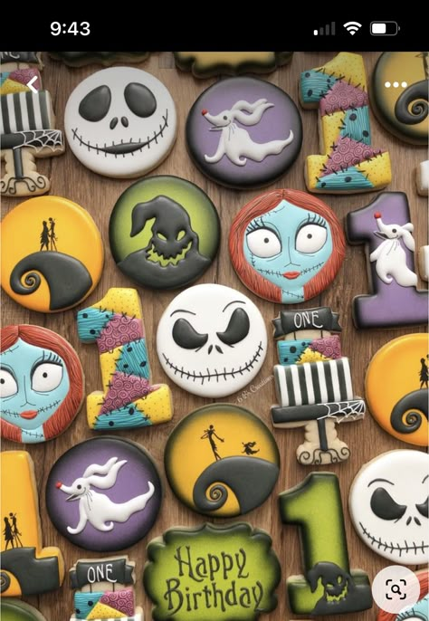 Nightmare Before Christmas First Birthday, Nightmare Before Christmas Cookies, Nightmare Before Christmas Babyshower, Nightmare Before Christmas Birthday, Nightmare Before Christmas Cake, Halloween Sugar Cookies Decorated, Nightmare Before Christmas Party, Galletas Halloween, Postres Halloween