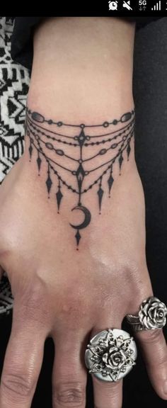 Henna Tattoo Designs Knee, Delicate Throat Tattoos Women, Witchy Neck Tattoos Women, Gothic Witchy Tattoos, Witchy Throat Tattoo, Perspherone Goddess Tattoo, Gothic Tattoo Simple, Witchy Neck Tattoo, Small Gothic Tattoos For Women