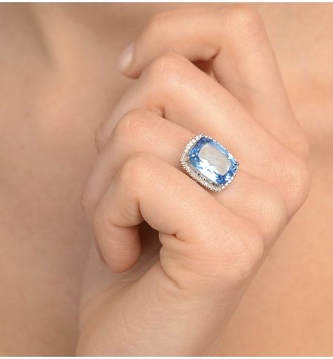 Topaz Cocktail Ring, Meghan Markle Wedding Dress, Aquamarine Cocktail Ring, Topaz And Diamond Ring, Meghan Markle Wedding, Iconic Weddings, White By Vera Wang, The Royal Wedding, Sapphire Rings