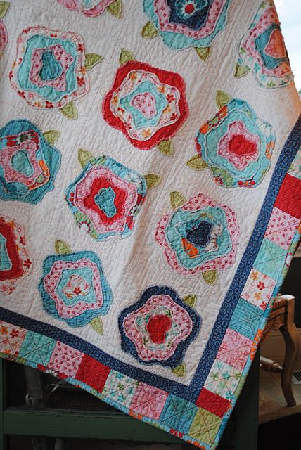 French Roses Quilt, Roses Quilt, French Roses, Rose Quilt, Flower Quilts, French Rose, Patchwork Quilting, Rag Quilt, Scrappy Quilts