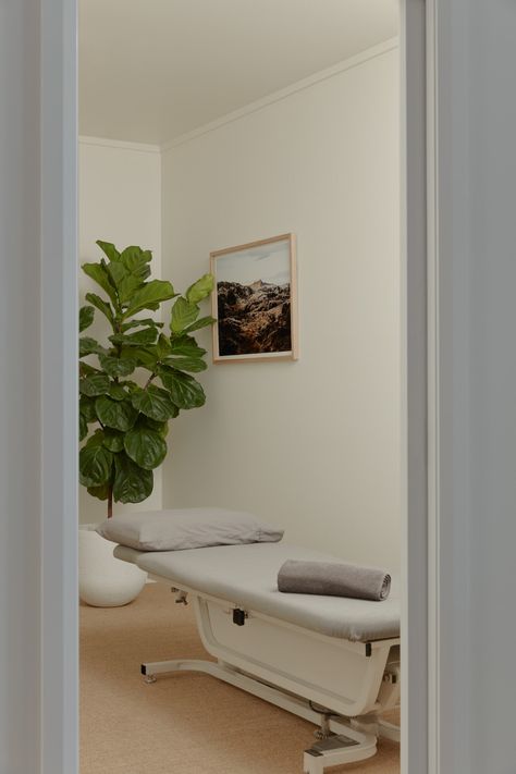 Breathe Architecture — Reload Physio Physio Room Design, Physio Clinic Interior Design, Physiotherapy Clinic Interior Design, Physical Therapy Clinic Design, Breathe Architecture, Physio Room, Physiotherapy Room, Pilates Business, Home Clinic