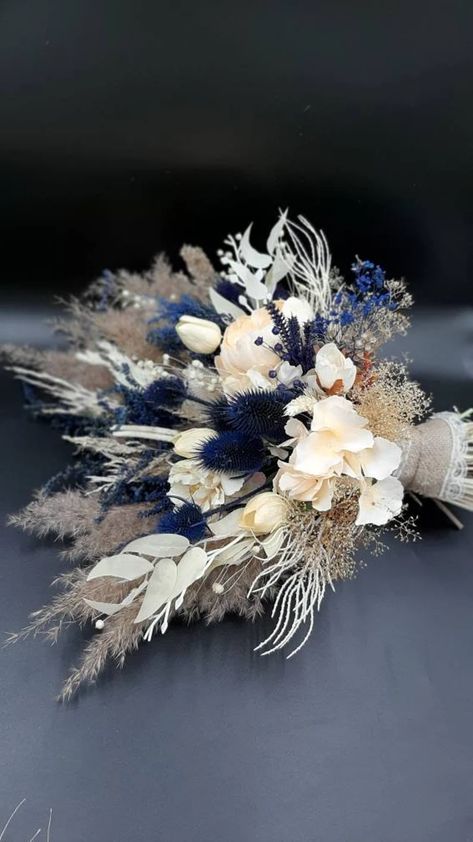 Boho Navy Bouquet, Boho Wedding Navy Blue, Navy Blue Flowers Bouquet, Boho Wedding Flower Arrangements, Navy Blue Boho Wedding, Beige Wedding Bouquet, Navy Blue Wedding Bouquets, Bonfire Wedding, Navy Blue Bouquet