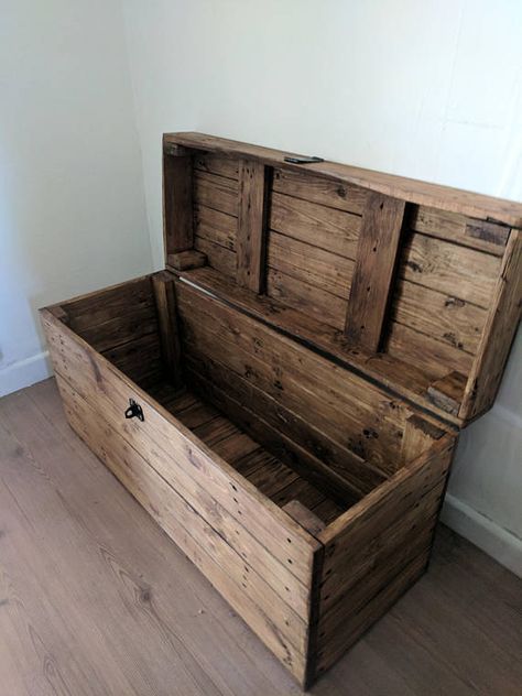 Rustic wooden storage trunk/chest. Handmade from reclaimed pine & yew with a hinged Clamshell lid and lockable hasp The wood is selected for size and characteristics before being sanded to reveal its natural beauty. The pieces are then assembled using quality wood screws for Wooden Chests Rustic, Wooden Trunks Chest, Storage Wooden Boxes, Wooden Storage Chest, Diy Wooden Trunk, Diy Chest Trunk, Wooden Chest Diy, Storage Chest Diy, Wood Trunk Ideas