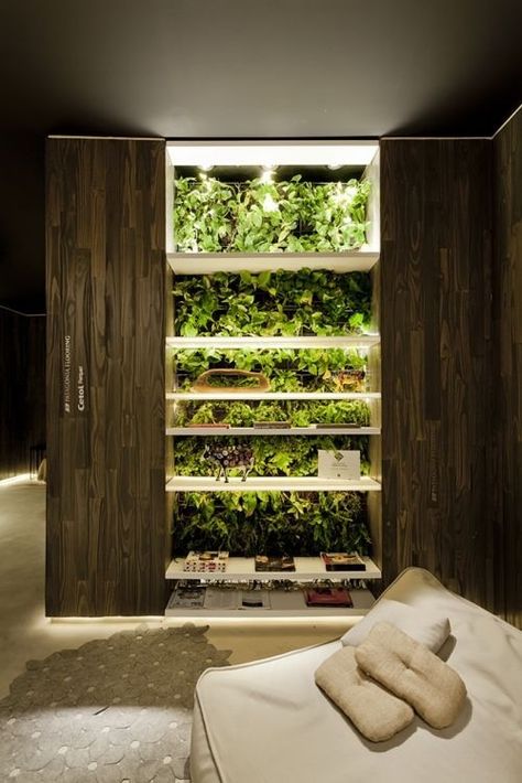 Galería de Casa FOA 2012: "Home Playroom" / Estudio VA! - 7 Garden Ideas To Make, Diy Space Saving, Indoor Vegetables, Vertical Garden Indoor, Vertical Garden Design, Vertical Vegetable Garden, Diy Space, Vertical Herb Garden, Vertical Garden Diy