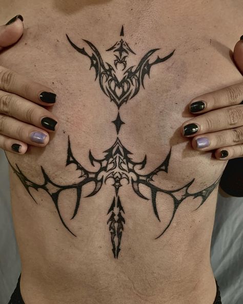 Tribal dark #tattoo #tatoo #tattocali #tatooink Neotribal Chest Tattoo, Cybersigil Art, Cybersigilism Tattoo Chest, Almost Famous Tattoo, Sternum Chest Tattoo, Emo Tattoos Goth, Dark Ornamental Tattoo, Chest Neck Tattoo, Trible Tattoos