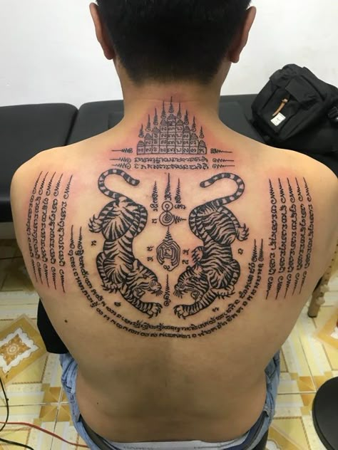 Cambodian Tattoo, Khmer Tattoo, Tato Tradisional, Buddhist Tattoo, Bamboo Tattoo, Sak Yant Tattoo, Cross Tattoo For Men, Thai Tattoo, Sak Yant