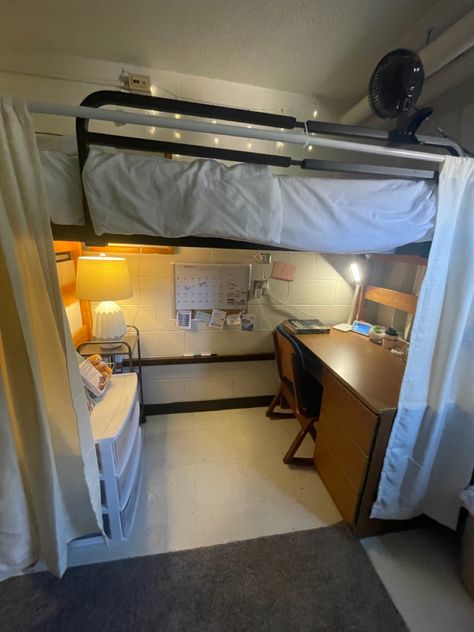 Dorm Room With Couch Under Bed, Dorm Chair Ideas, Wku Dorm Room Ideas, Bgsu Dorm Room Ideas, Dorm Lofted Bed Ideas, Small Dorm Room Ideas Bunk Beds, Lofted Beds Dorm, Dorm Room With Desk Under Bed, College Loft Bed Ideas