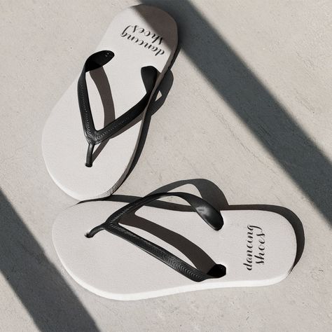 Wedding Flip Flops For Guests, Shoes For The Beach, Black And White Flip Flops, Comfy Flip Flops, Wedding Guess, Shoes Black And White, Wedding Flip Flops, Black And White Beach, White Flip Flops