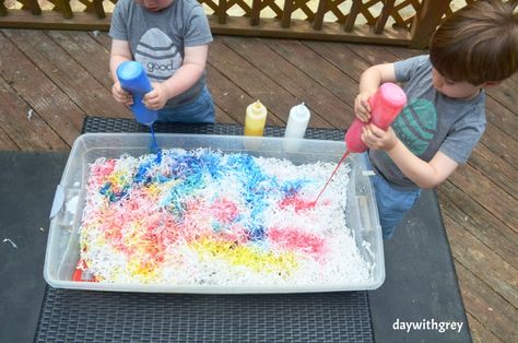 Process Art Activities, Messy Play Activities, Mixing Primary Colors, Brain Craft, Art Activities For Toddlers, Fine Motor Skills Activities, Motor Skills Activities, Shredded Paper, Messy Play