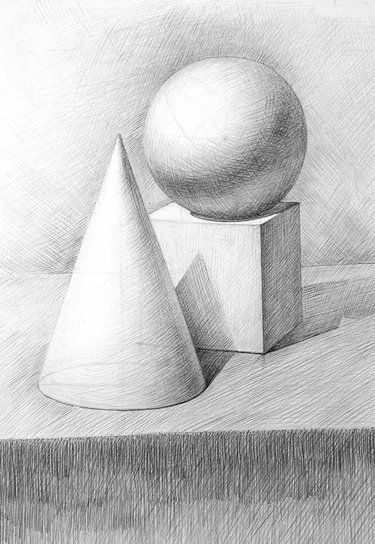 Drawing Shadows Objects, Pincel Drawing, Still Life Pencil Shading, Geometric Shapes Drawing, Shapes Drawing, Fruit Art Drawings, Basic Sketching, Shading Drawing, Shadow Drawing