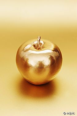 Bild Gold, Gold Inspiration, Gold Everything, Texture Metal, All That Glitters Is Gold, Gold Money, Golden Apple, Stay Gold, Gold Aesthetic