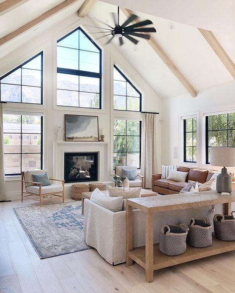 Kathleen Field - Utah Designer on Instagram: “Coming in as my #3 most liked posts of 2020 is the living room from my #lhiprovoreno. A new wall of windows, a separating wall open up…” Architecture Restaurant, Interior Design Per La Casa, Hill Interiors, Farmhouse Interior, Design Del Prodotto, Dream Living, Dream House Plans, Living Room Inspo, Barndominium