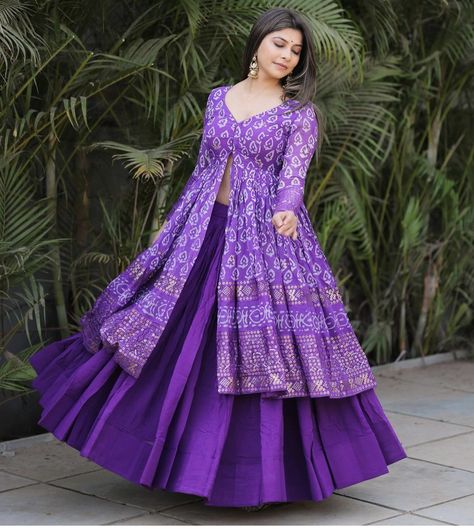 Chaniya Kurti Designs, Gown Kurti Dresses, Saree To Frock Designs For Women, Traditional Blazer Outfits For Women, Frock From Saree Ideas, Saree Frocks For Women, Chaniya Choli From Saree, Chaniya Pattern, Net Saree Reuse Ideas