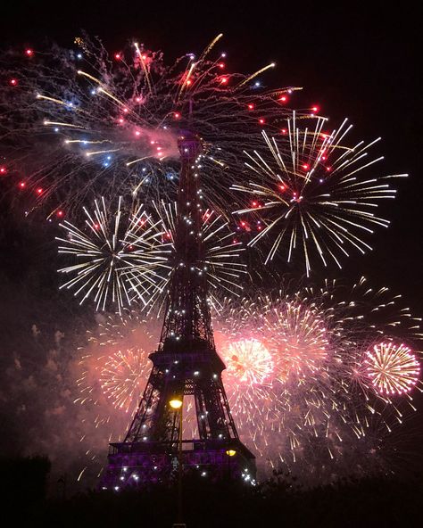 Bastille Day Aesthetic, Paris Nye, Bastile Day, Happy July 4th Images, Fireworks Images, National Festival, Bastille Day, Paris Olympics, Happy July