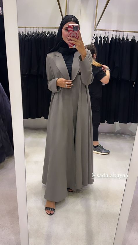 Abaya Office Wear, Abaya For Work, Hijab Business Outfit, Fancy Abaya Designs, Abaya Blazer, Abaya Outfit Ideas, Coat Style Abaya, Blazer Abaya, Formal Abaya