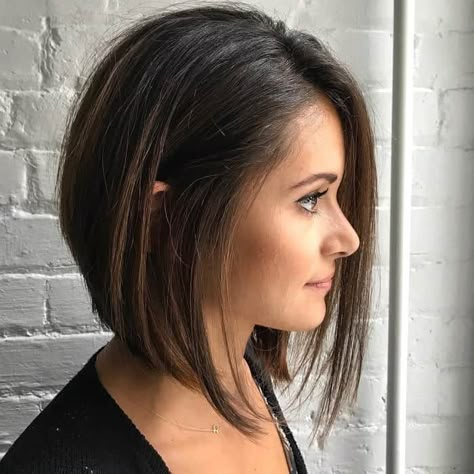 30 Sexiest Angled Bob Hairstyles You Need to Try in 2023 Bob Angled, Angled Haircut, Corte Chanel, Angled Bobs, Angled Bob Haircuts, Asymmetrical Bob Haircuts, Haircut Images, Angled Bob Hairstyles, Inverted Bob Hairstyles