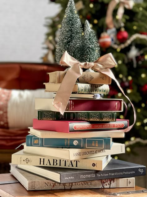 Christmas Eve Book Tradition, Christmas Bookish Aesthetic, Christmas Book Photography, Books And Christmas Aesthetic, Books Christmas Aesthetic, Christmas Aesthetic Books, Christmas Book Basket, Christmas Book Photo, December Bookstagram