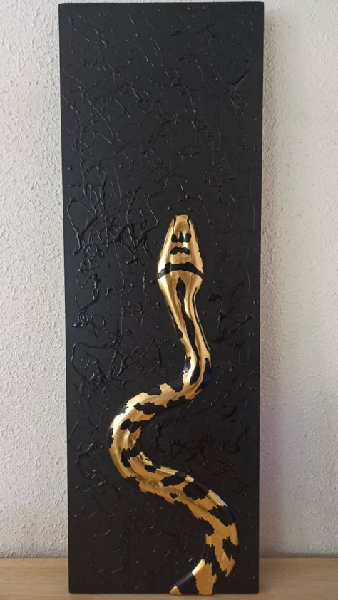 Painting With 3d Elements, Acrylic Snake Painting, Black And Golden Painting, Snake Canvas Painting, Art That Sells, Snake Art Painting, Snake Painting Acrylics, Gem Canvas Art, Diy Wall Art Painting