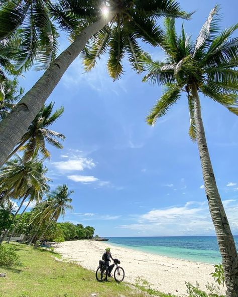 Sugbo.ph - Experience Cebu, PH on Instagram: “Always a good idea having a break in a beautiful island 😍😱🏝️🍃 #SupportLocal 🇵🇭⁣ ⁣ Experience 📍 ⁣Camotes Island in Northern Cebu ⁠⁣ 📷:…” Camotes Island Cebu, Camotes Island, Break In, Cebu, Beautiful Islands, Good Things, Water, On Instagram, Quick Saves