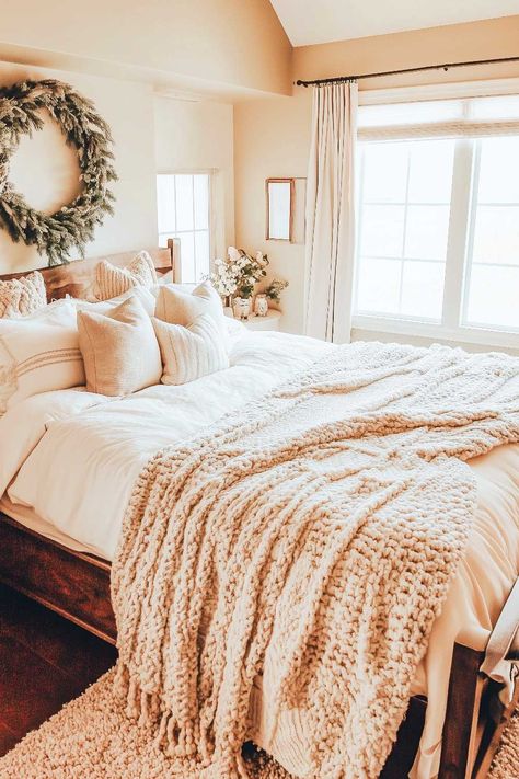 50+ Cozy Winter Bedroom Decor Ideas That’ll Make Every Day Feel Like A Snow Day Cosy Winter Bedroom, Winter Wonderland Bedroom, Cozy Winter Bedroom, Wonderland Bedroom, Layered Textiles, Winter Bedroom Decor, Winter Bedroom, Cozy Bedroom Ideas, Bedroom Decor Cozy