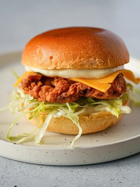 Southern Fried Chicken Burger Recipe | Simple Home Edit Cafe Meals Ideas, Home Made Chicken Burger, Dorito Casserole Recipes, Breaded Chicken Burger Recipe, Simple Food Ideas For Dinner, Food Inspo Dinners, Easy Dinner Ideas For Family Quick, Fried Chicken Burger Recipe, Dinner Ideas Videos