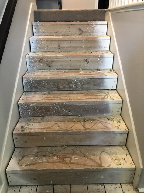 Diy Stairs Makeover, Redo Stairs, Diy Staircase Makeover, Stairs Makeover Ideas, Stair Renovation, Stairs Renovation, Rustic Stairs, Stair Makeover, Diy Staircase