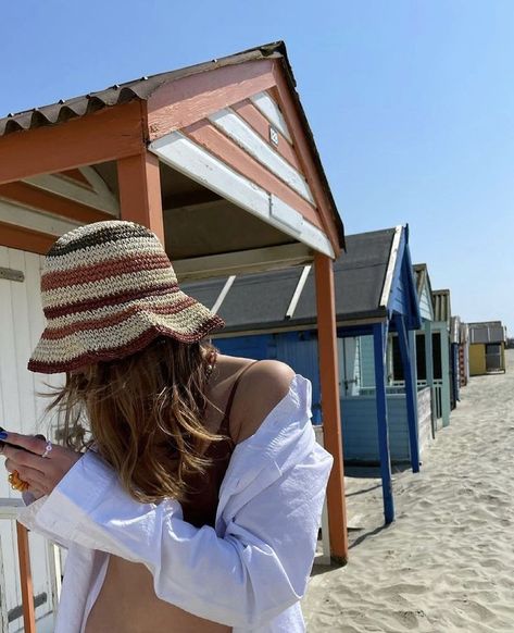 Beach cowboy hat