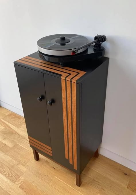 Urban Dresser Furniture, Vintage Record Cabinet Makeover, Art Deco Furniture Makeover, Modern Painted Furniture, Retro Furniture Makeover, Geometric Furniture Design, Mid Century Modern Cabinet, Upcycled Furniture Before And After, Record Player Cabinet