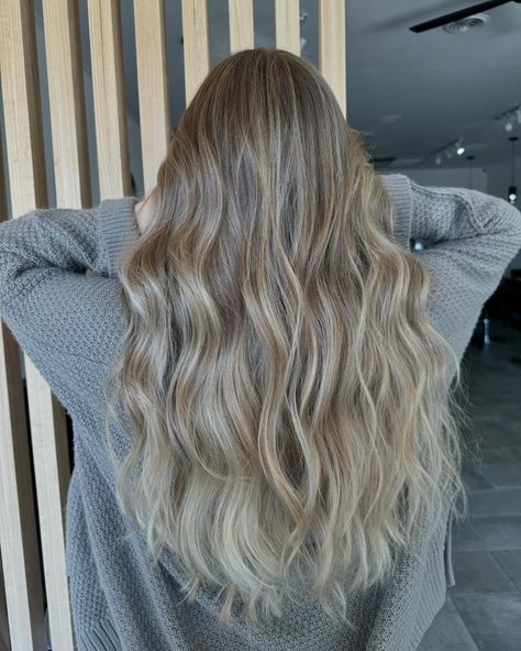 Love love love Brought her blonde back up! #michigancolorspecialist #grandblancmihairstylist #grandblanchair #fentonmiblonde #hairbysierra #brightblonde #goldenblonde #honeyblonde #creamyblonde #dimensionalbrunette #luxurybrunette #richbrunette #teasylights #livedincolor #livedincolorspecialist Michigan Hairstylist | Michigan Hair | Michigan Color Specialist | Low Maintenance Color | Lived In Color | Lived In Blonde | Lived In Brunette | Balayage | Custom Color | Custom Blonde Lived In Low Maintenance Blonde, Low Maintenance Blonde For Brunettes, Low Maintenance Brunette Hair Color, Blonde Back, Dimensional Brunette, Rich Brunette, Creamy Blonde, Bright Blonde, Brunette To Blonde