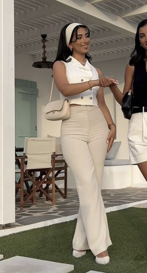 Cream Outfits For Women Summer, Cute Outfit Work, Stylish Spring Outfit 2024, Cooperate Baddie Outfits For Women, Corporate Baddie Summer Outfits, Corporate Baddie Aesthetic Outfit, Classy Summer Outfits Aesthetic, Modest Outfit Ideas Summer, Corporate Summer Outfits