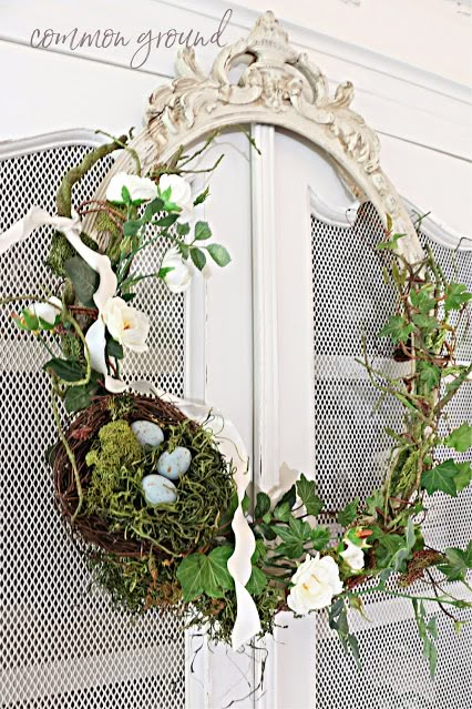 Victorian Wreath, Door Wreaths Diy, Common Ground, Spring Easter Decor, Deco Floral, Vintage Cottage, Frame Wreath, Spring Inspiration, Wreath Crafts