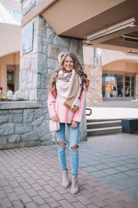 Pink Sweater Outfit Winter, Basic Autumn Outfits, Pink Sweater Outfit, Pink Striped Sweater, Striped Sweater Outfit, Caitlin Covington, Outfit With Boots, Southern Curls And Pearls, Winter Sweater Outfits