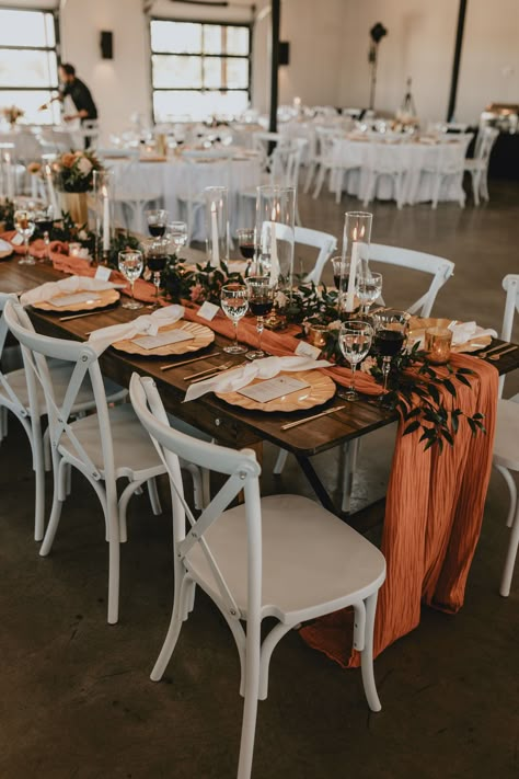 Wedding Table Decorations Terracotta, Simple Terracotta Wedding Decor, Champagne Terracotta Wedding, Modern Boho Wedding Table Decor, Grey And Terracotta Wedding, Terracotta Wedding Ideas, Rust Orange Wedding Theme, Rust Table Setting Wedding, Fall Wedding Venues Indoor