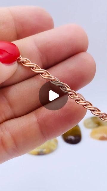 Celtic Wire Jewelry Diy, How To Jewelry, How To Twist Wire For Jewelry, How To Straighten Wire For Jewelry, Wire Wrapping Beads Tutorial, Wire Wrapped Bracelet Tutorial Simple, Wire Jewelry Tutorial Step By Step Free, Jewelry Wire Diy, Wire Jewelry Techniques