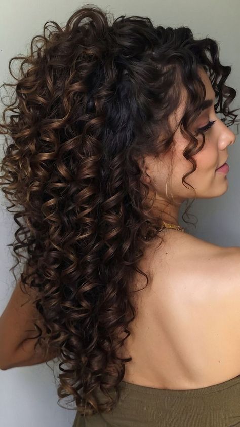 Women Curly Hairstyles, Curly Hairstyle Ideas, Quick Styles, Curly Hair Up, Dark Curly Hair, Highlights Curly Hair, Off To School, Curly Wedding Hair, Curly Hair Photos