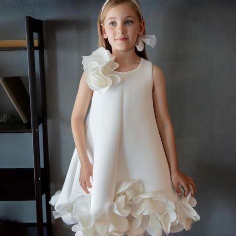 Search:J073 https://www.jillwish.com/collections/best-selling/products/jill-wish-elegant-white-dubai-girl-dress-pink-eid-al-fitr-baby-children-clothes-for-wedding-birthday-holiday-party-2024-j073 White Dresses For Kids, Clothes For Wedding, Dubai Girl, Dress Natal, Kids Party Dress, Yellow Evening Dresses, Grey Evening Dresses, Children Style, Champagne Evening Dress